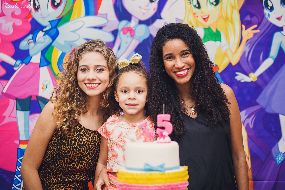 aniversário de 5 anos, da Gabriella, no cerimonial Ratimboom, em Campo Grande, Cariacica, cerimonial excelente para festa infantil, decoração de festa infantil super colorida