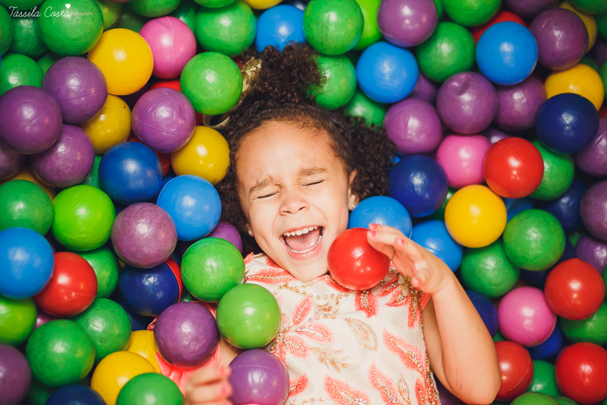 aniversário de 5 anos, da Gabriella, no cerimonial Ratimboom, em Campo Grande, Cariacica, cerimonial excelente para festa infantil, decoração de festa infantil super colorida