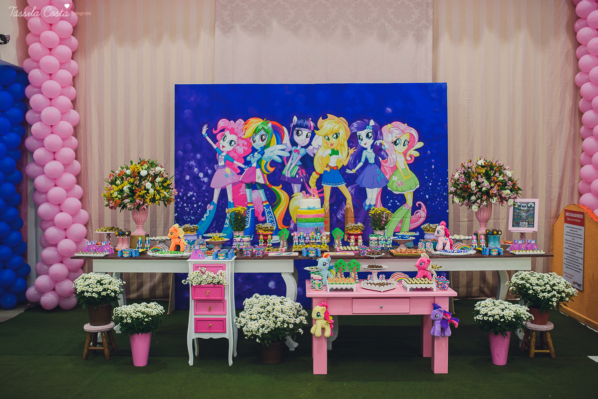 aniversário de 5 anos, da Gabriella, no cerimonial Ratimboom, em Campo Grande, Cariacica, cerimonial excelente para festa infantil, decoração de festa infantil super colorida