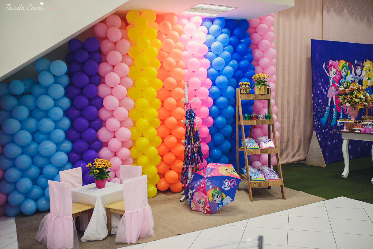 aniversário de 5 anos, da Gabriella, no cerimonial Ratimboom, em Campo Grande, Cariacica, cerimonial excelente para festa infantil, decoração de festa infantil super colorida