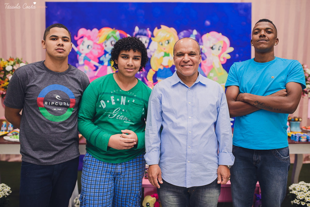 aniversário de 5 anos, da Gabriella, no cerimonial Ratimboom, em Campo Grande, Cariacica, cerimonial excelente para festa infantil, decoração de festa infantil super colorida