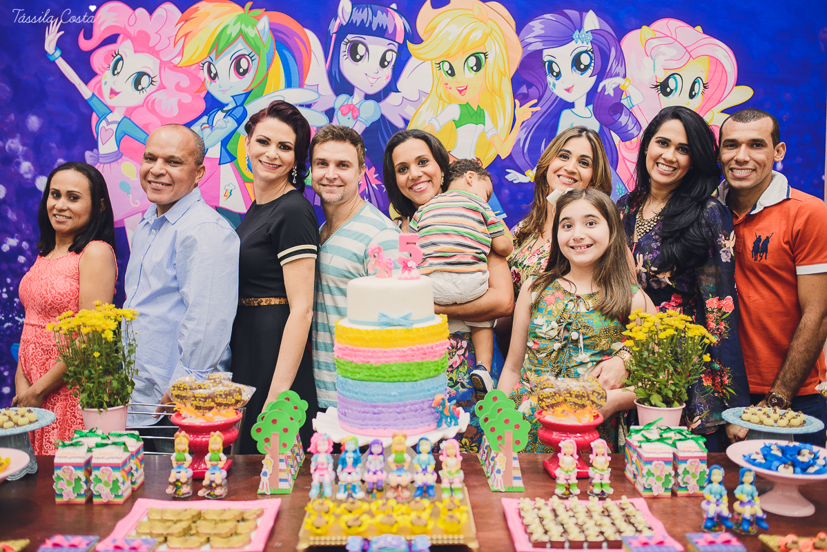 aniversário de 5 anos, da Gabriella, no cerimonial Ratimboom, em Campo Grande, Cariacica, cerimonial excelente para festa infantil, decoração de festa infantil super colorida