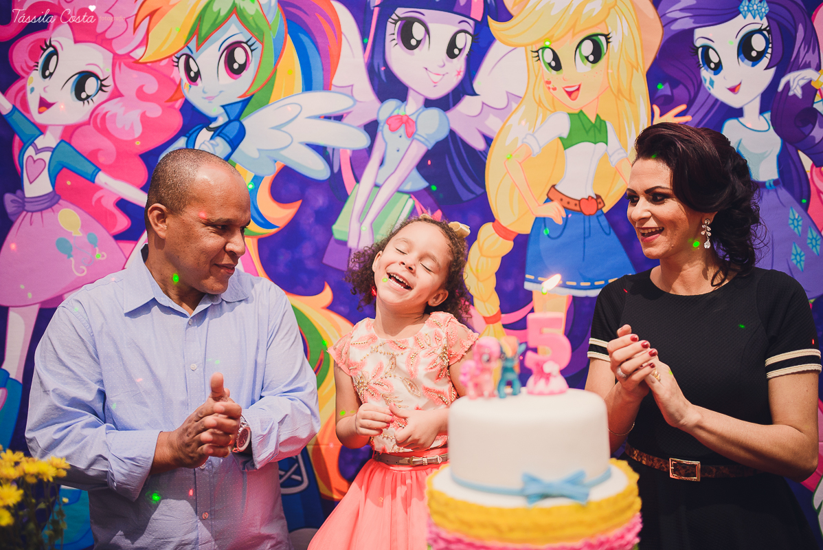 aniversário de 5 anos, da Gabriella, no cerimonial Ratimboom, em Campo Grande, Cariacica, cerimonial excelente para festa infantil, decoração de festa infantil super colorida