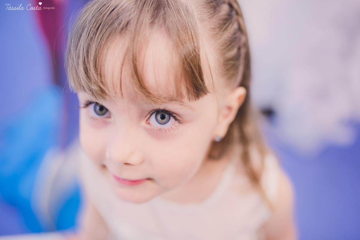 decoração no tema frozen, festa de 4 anos da Pietra, no cerimonial Pirlim Pim Pim, na pracinha de Jardim da Penha, festa de menina de 04 anos, tássila costa fotografia, festa de menina, vix es