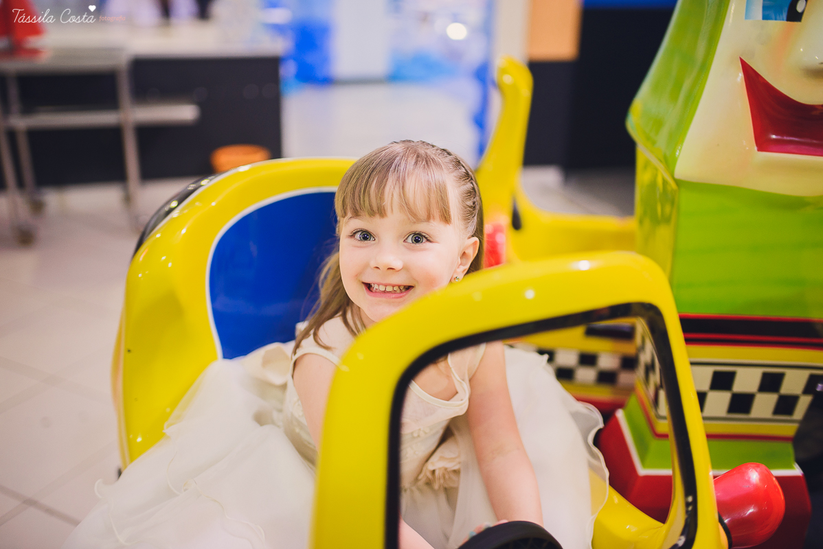 decoração no tema frozen, festa de 4 anos da Pietra, no cerimonial Pirlim Pim Pim, na pracinha de Jardim da Penha, festa de menina de 04 anos, tássila costa fotografia, festa de menina, vix es