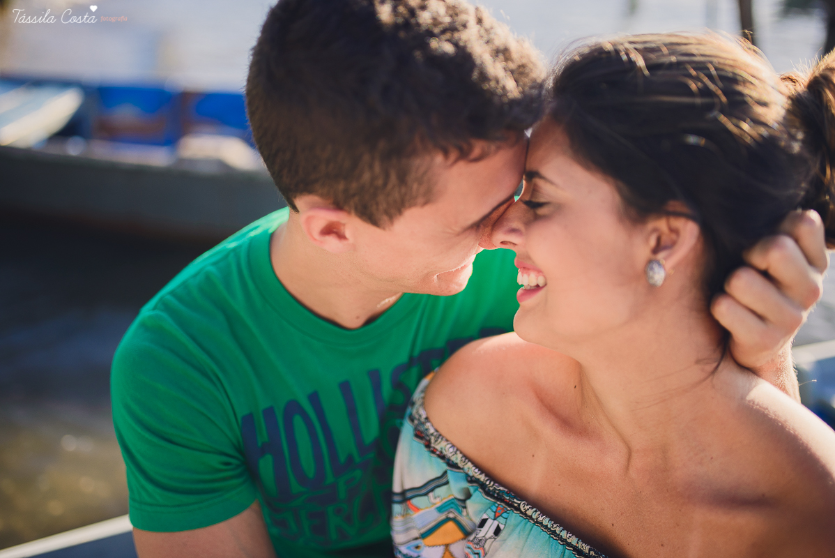 foto de casal em vitoria, fotografo de casal em vitoria, foto de casal em vila velha, fotografo de casal es, tassila costa, tassila costa fotografia, casamento no espirito santo, ensaio externo no espirito santo, ensaio externo na praia, ilha do frade, il
