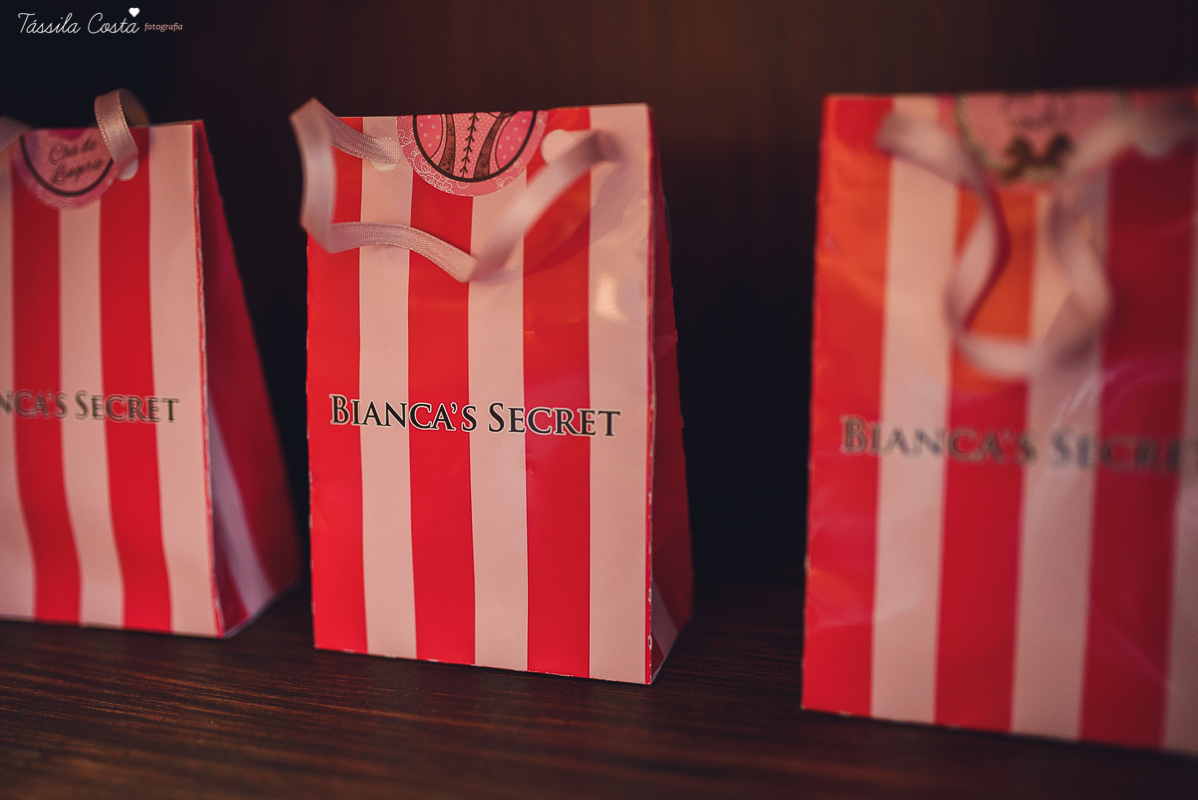 decoração personalizada para chá de lingerie, da noiva bianca, amei fotografar um chá de lingerie com várias brincadeiras e super animado, tássila fotografia