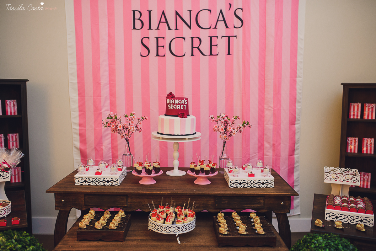 decoração personalizada para chá de lingerie, da noiva bianca, amei fotografar um chá de lingerie com várias brincadeiras e super animado, tássila fotografia