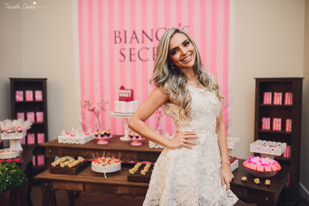 decoração personalizada para chá de lingerie, da noiva bianca, amei fotografar um chá de lingerie com várias brincadeiras e super animado, tássila fotografia