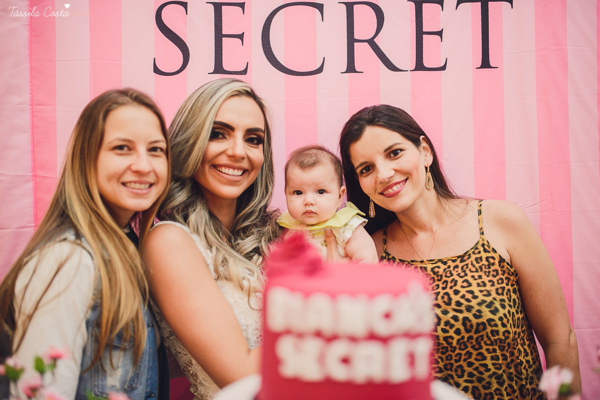 decoração personalizada para chá de lingerie, da noiva bianca, amei fotografar um chá de lingerie com várias brincadeiras e super animado, tássila fotografia