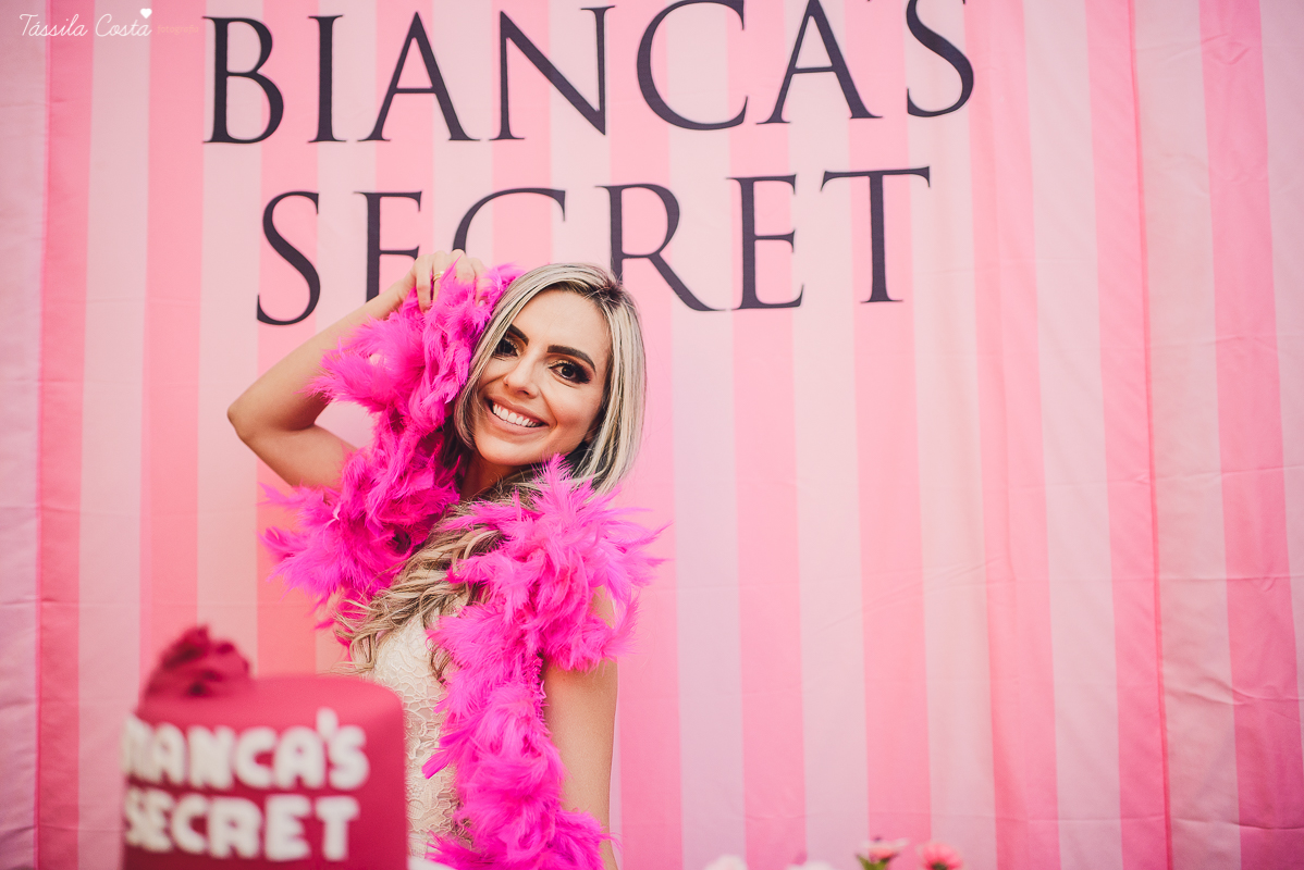 decoração personalizada para chá de lingerie, da noiva bianca, amei fotografar um chá de lingerie com várias brincadeiras e super animado, tássila fotografia