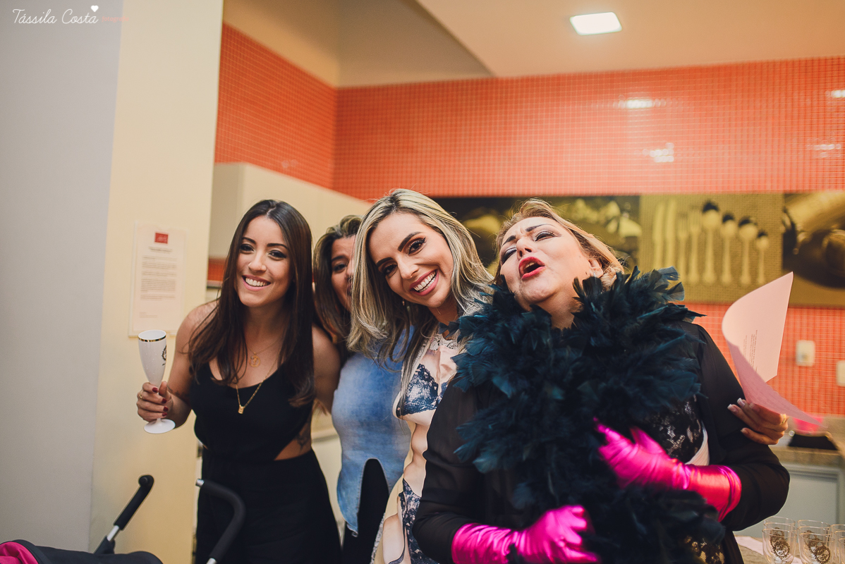 decoração personalizada para chá de lingerie, da noiva bianca, amei fotografar um chá de lingerie com várias brincadeiras e super animado, tássila fotografia