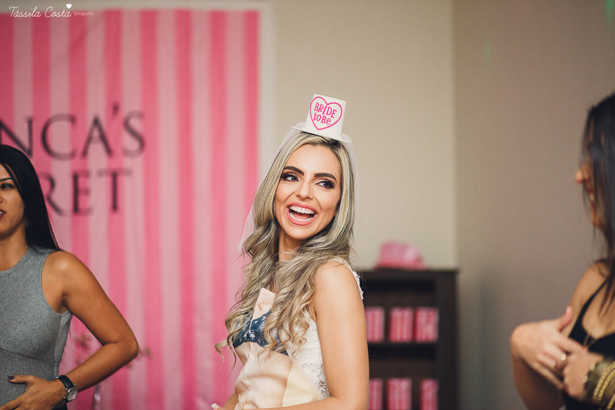 decoração personalizada para chá de lingerie, da noiva bianca, amei fotografar um chá de lingerie com várias brincadeiras e super animado, tássila fotografia