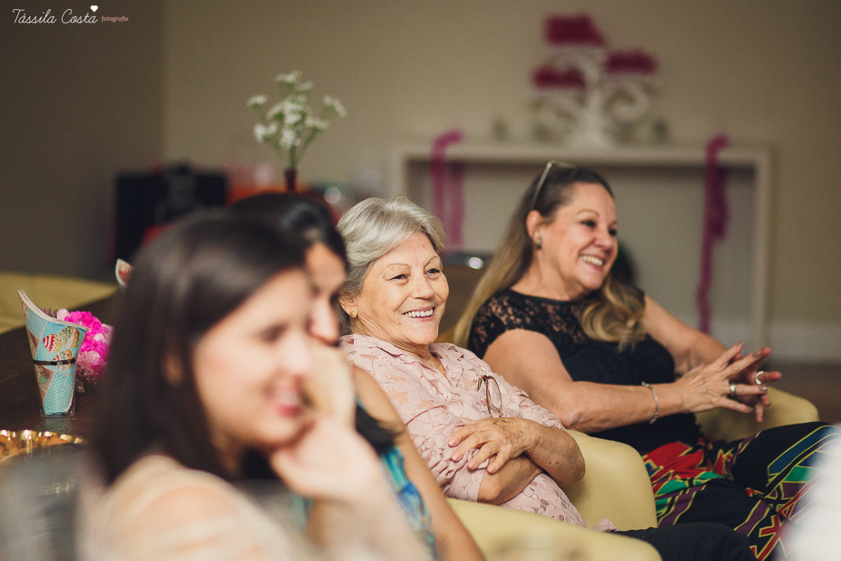 decoração personalizada para chá de lingerie, da noiva bianca, amei fotografar um chá de lingerie com várias brincadeiras e super animado, tássila fotografia