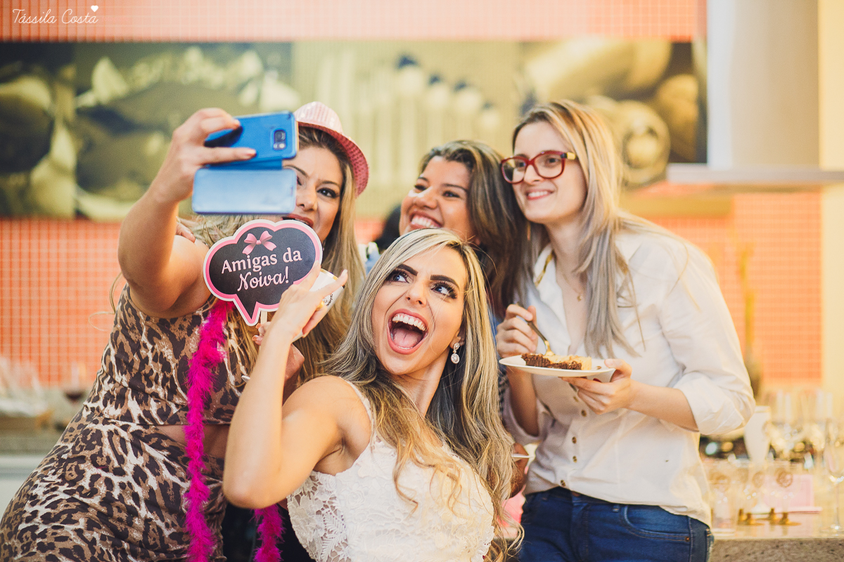 decoração personalizada para chá de lingerie, da noiva bianca, amei fotografar um chá de lingerie com várias brincadeiras e super animado, tássila fotografia