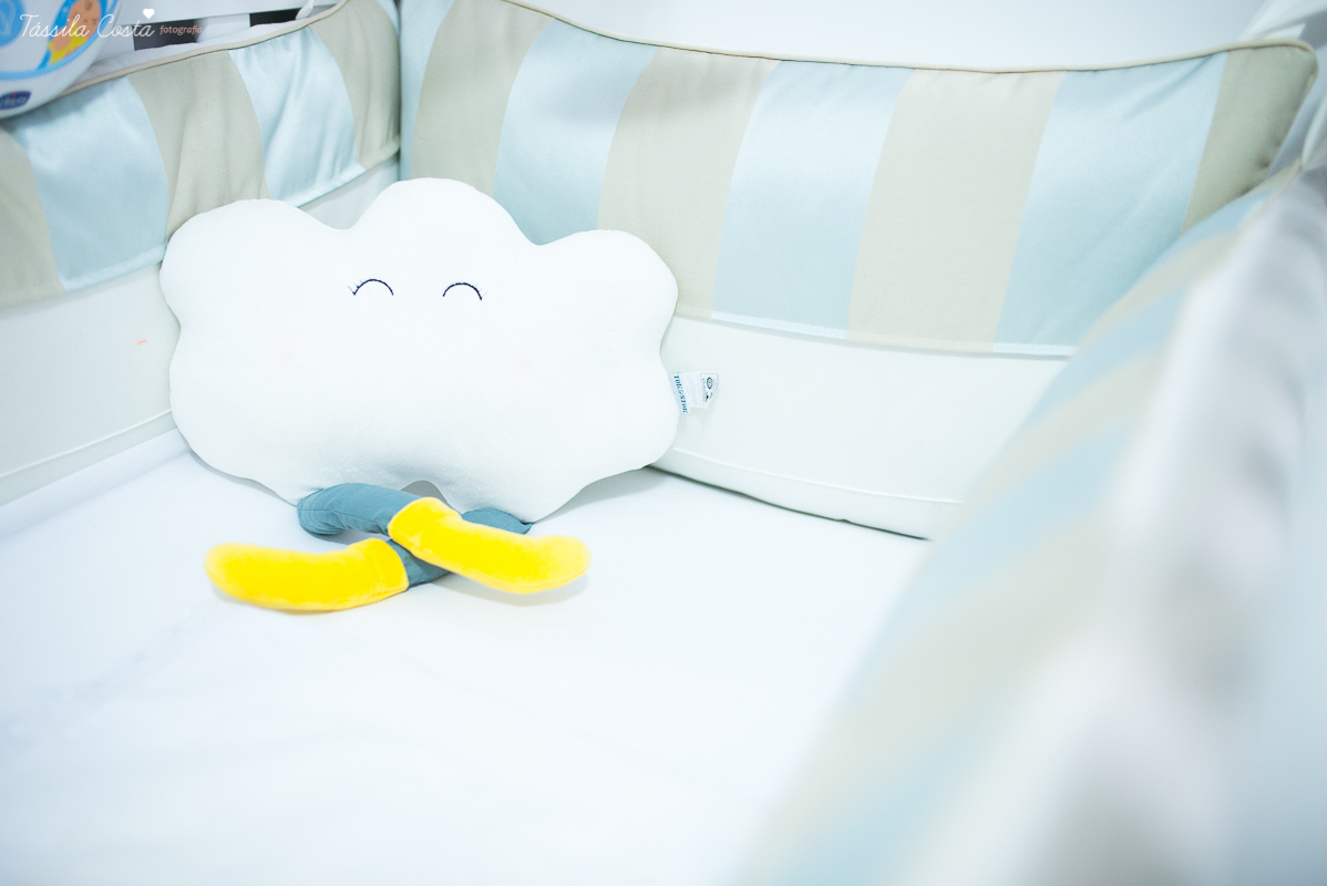 sessão de fotos em casa, do baby Pedro Henrique, fotos do seu acompanhamento trimestral, em vitória es, fotos lifestyle, família querida, fotos com tássila costa