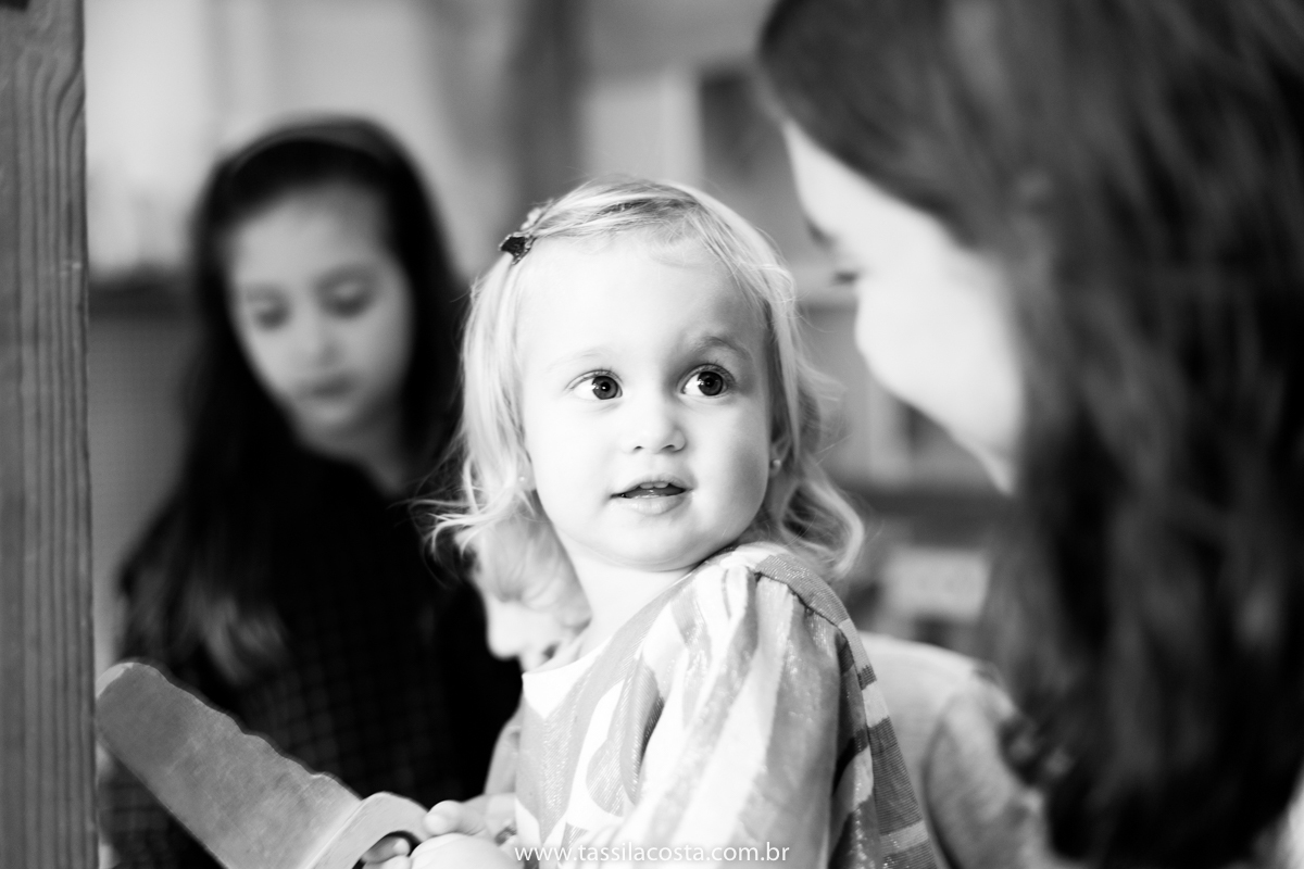 festa no tema 3 porquinhos, da Luisa 2 anos, no cerimonial Na Brinca, em Vitória ES, Tássila Costa fotografia, festa de menina, aniversário de menina, fotografia de festa infantil, Espírito Santo, mãe de duas, tema diferente para aniversário de 2 anos 