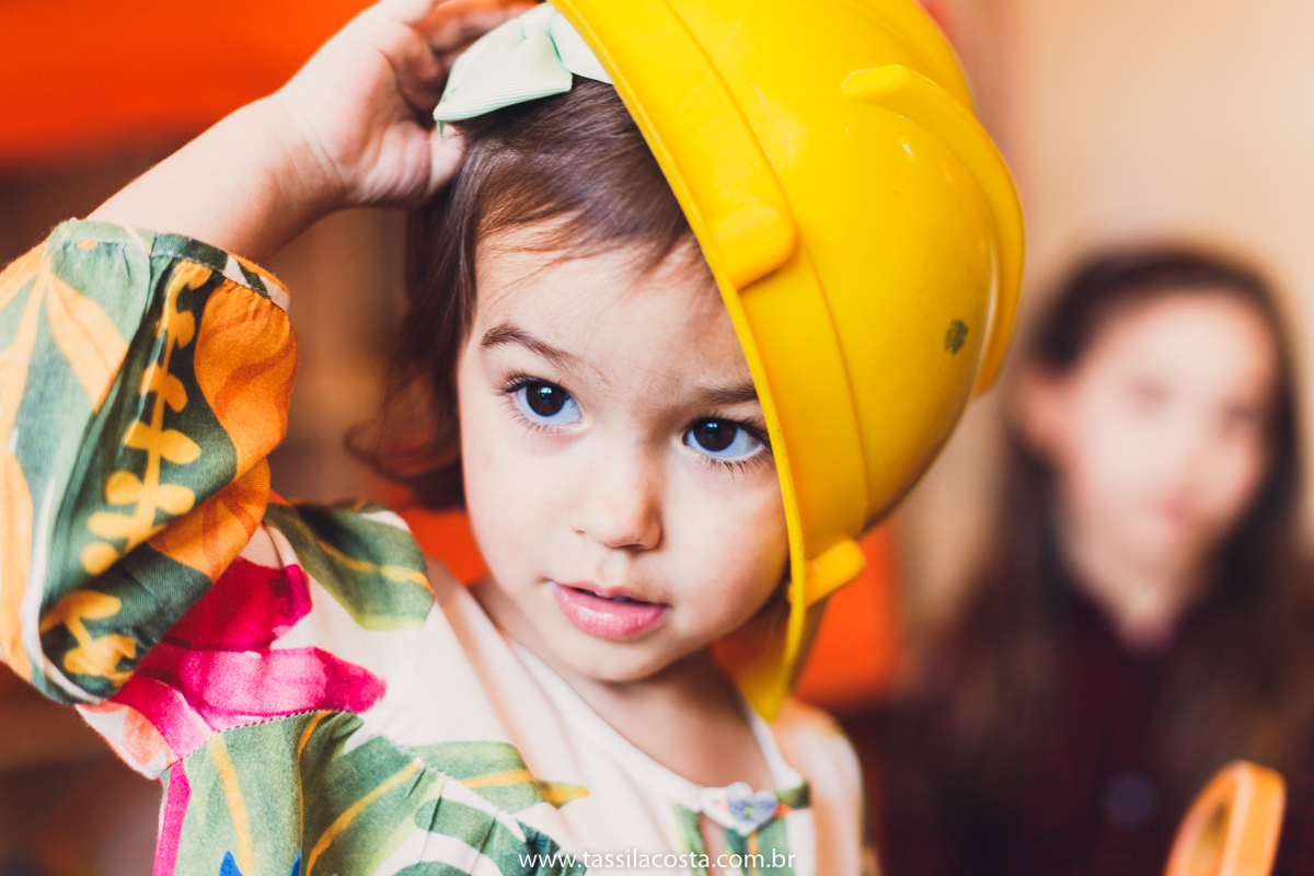 festa no tema 3 porquinhos, da Luisa 2 anos, no cerimonial Na Brinca, em Vitória ES, Tássila Costa fotografia, festa de menina, aniversário de menina, fotografia de festa infantil, Espírito Santo, mãe de duas, tema diferente para aniversário de 2 anos 