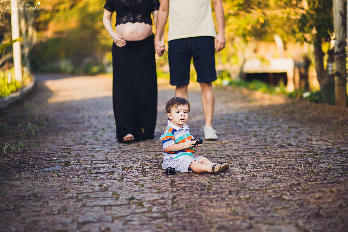 fotos de gestante em Pedra Azul es, família completa, fotos de família em pedra azul, lugares lindos para fotografar em pedra azul, gestação, grávida em vix es