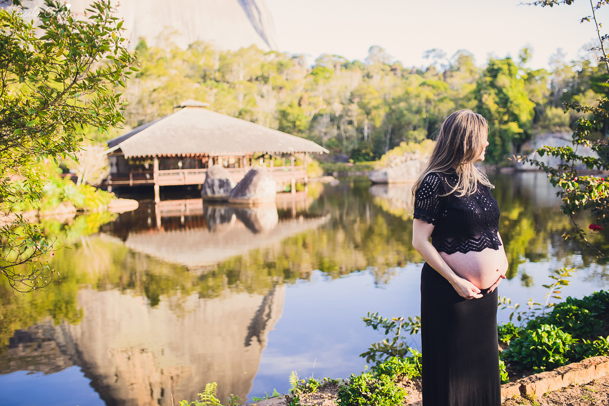 fotos de gestante em Pedra Azul es, família completa, fotos de família em pedra azul, lugares lindos para fotografar em pedra azul, gestação, grávida em vix es