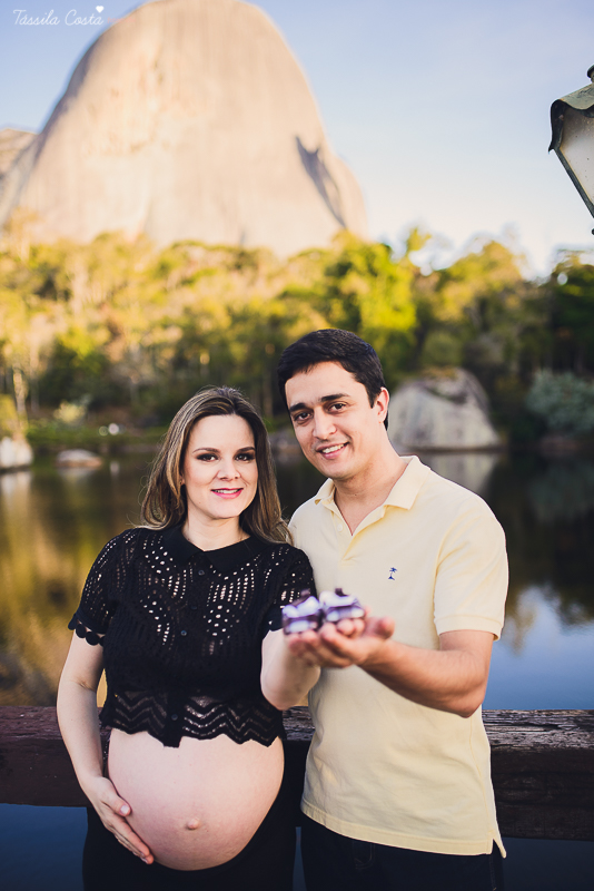 fotos de gestante em Pedra Azul es, família completa, fotos de família em pedra azul, lugares lindos para fotografar em pedra azul, gestação, grávida em vix es