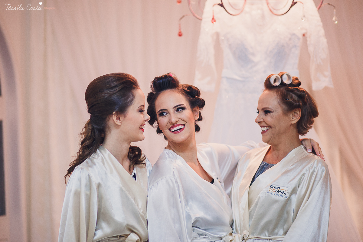 fotos de casamento realizado em Guarapari, litoral do Espírito Santo, sítio dos sonhos para fazer festa de casamento em Guarapari, noivos lindos e apaixonados, fotografia de casamento vitória es