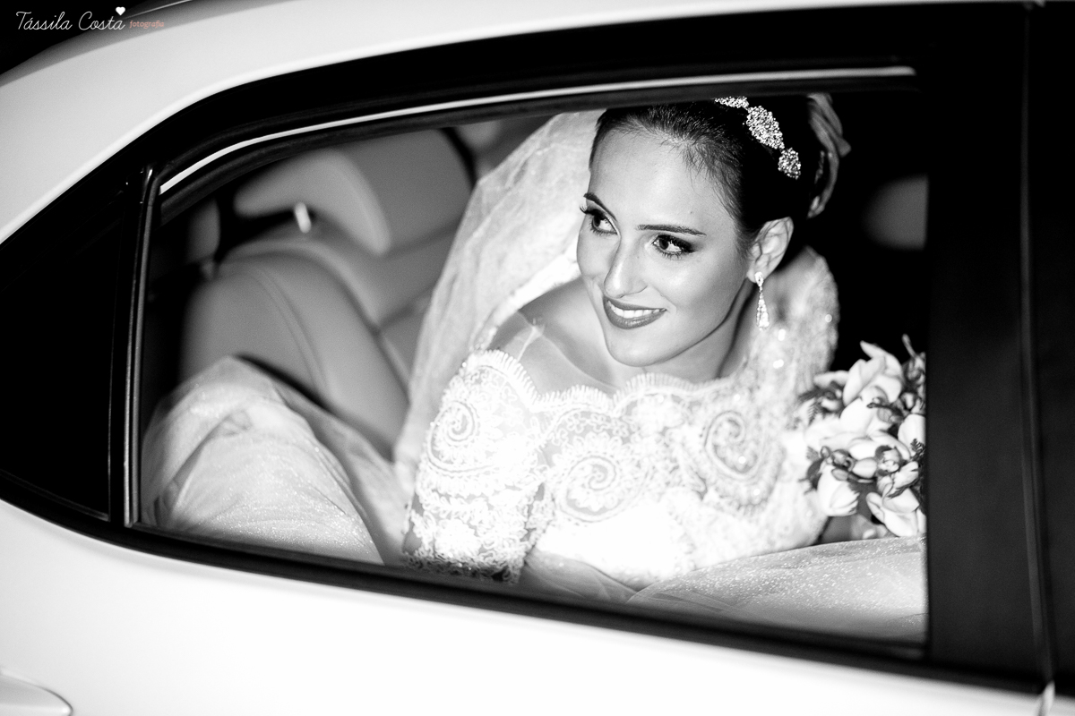 fotos de casamento realizado em Guarapari, litoral do Espírito Santo, sítio dos sonhos para fazer festa de casamento em Guarapari, noivos lindos e apaixonados, fotografia de casamento vitória es