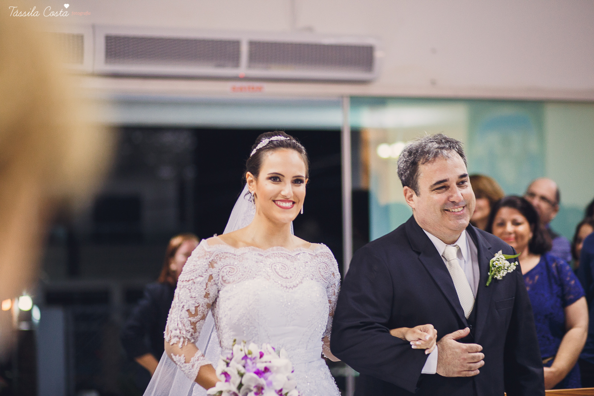 fotos de casamento realizado em Guarapari, litoral do Espírito Santo, sítio dos sonhos para fazer festa de casamento em Guarapari, noivos lindos e apaixonados, fotografia de casamento vitória es