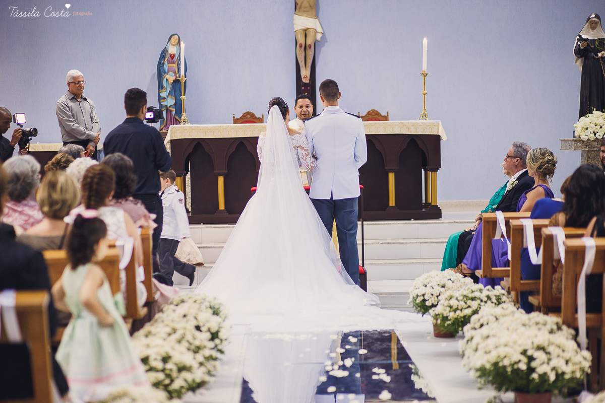 fotos de casamento realizado em Guarapari, litoral do Espírito Santo, sítio dos sonhos para fazer festa de casamento em Guarapari, noivos lindos e apaixonados, fotografia de casamento vitória es