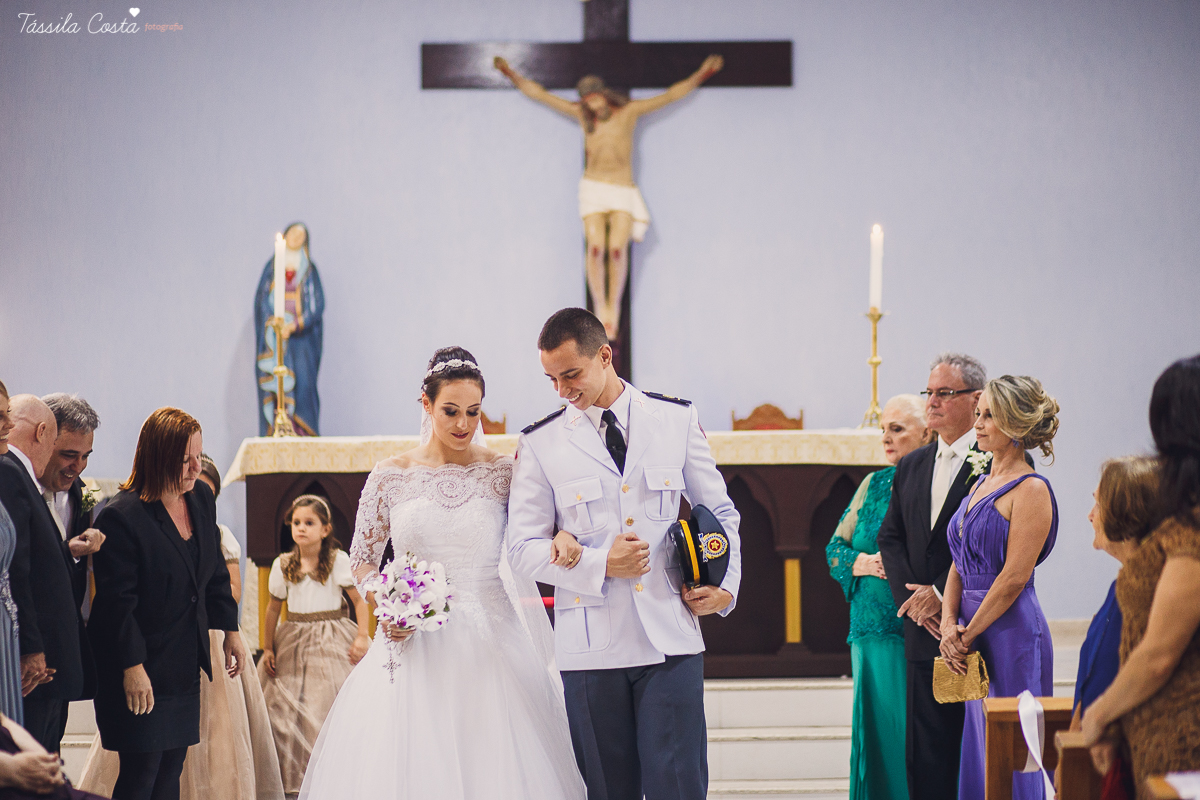 fotos de casamento realizado em Guarapari, litoral do Espírito Santo, sítio dos sonhos para fazer festa de casamento em Guarapari, noivos lindos e apaixonados, fotografia de casamento vitória es
