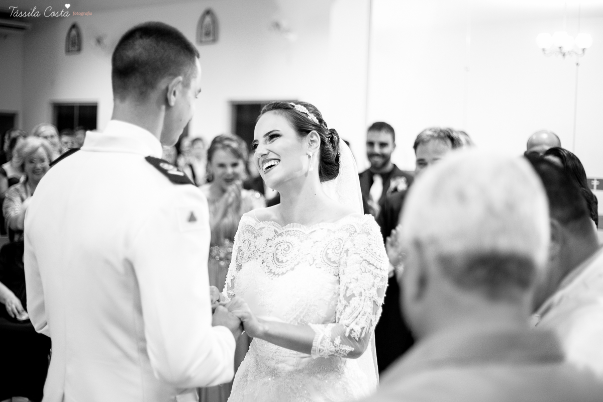 fotos de casamento realizado em Guarapari, litoral do Espírito Santo, sítio dos sonhos para fazer festa de casamento em Guarapari, noivos lindos e apaixonados, fotografia de casamento vitória es