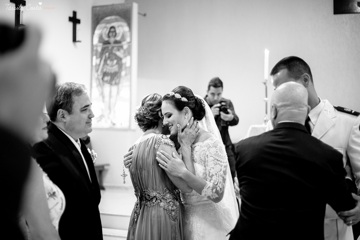 fotos de casamento realizado em Guarapari, litoral do Espírito Santo, sítio dos sonhos para fazer festa de casamento em Guarapari, noivos lindos e apaixonados, fotografia de casamento vitória es