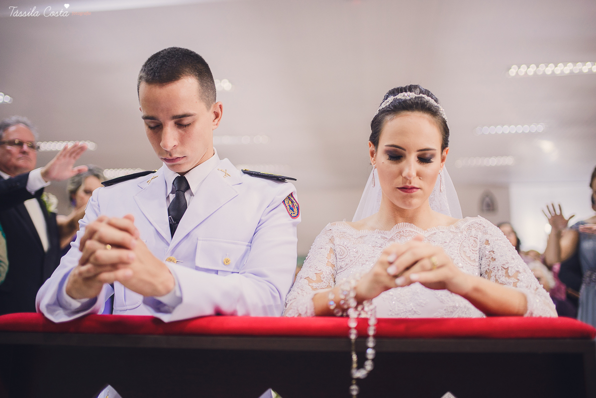 fotos de casamento realizado em Guarapari, litoral do Espírito Santo, sítio dos sonhos para fazer festa de casamento em Guarapari, noivos lindos e apaixonados, fotografia de casamento vitória es