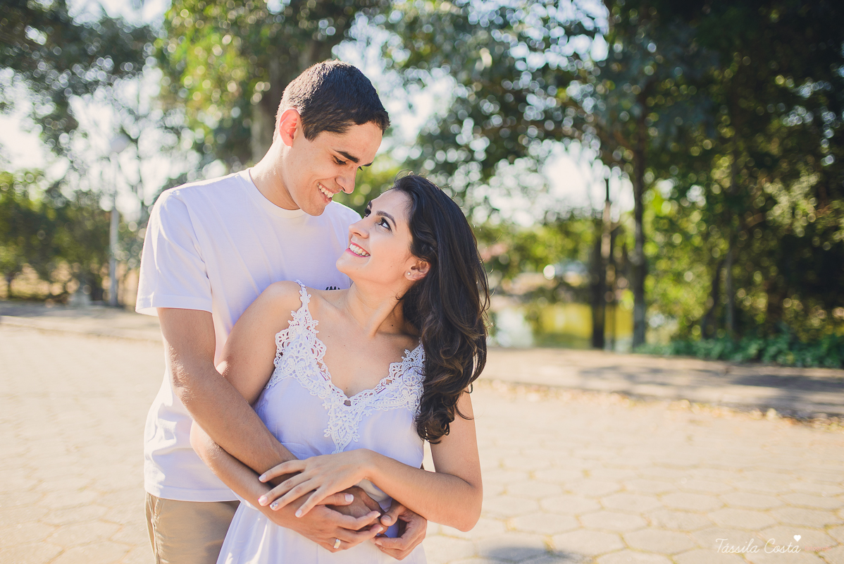 foto de casal em vitoria, fotografo de casal em vitoria, foto de casal em vila velha, fotografo de casal es, tassila costa, tassila costa fotografia, casamento no espirito santo, ensaio externo no espirito santo, ensaio externo no campo, ilha do frade, il
