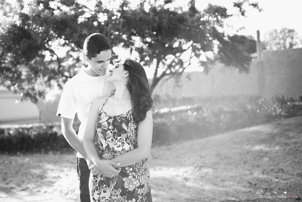 foto de casal em vitoria, fotografo de casal em vitoria, foto de casal em vila velha, fotografo de casal es, tassila costa, tassila costa fotografia, casamento no espirito santo, ensaio externo no espirito santo, ensaio externo no campo, ilha do frade, il