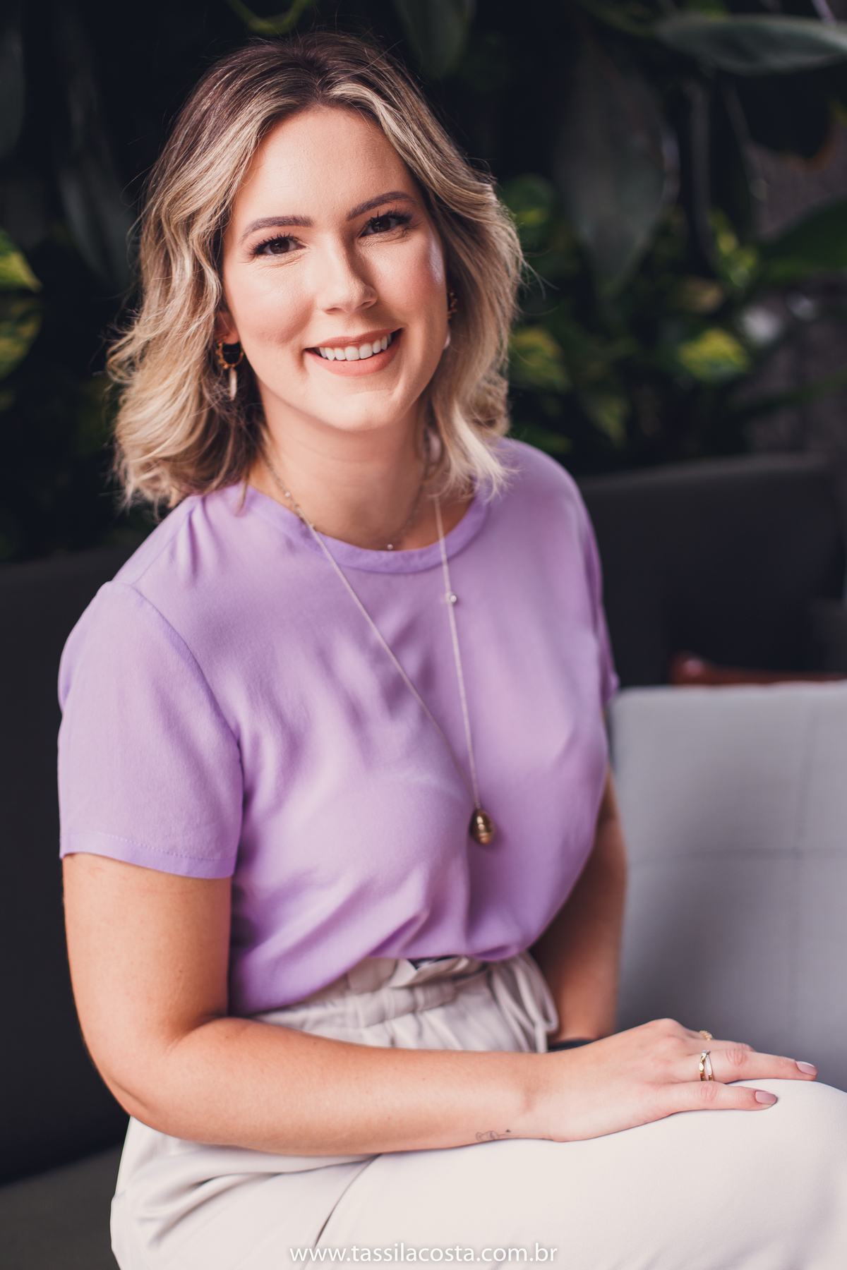 Fotos para atualização de portfólio, profissão consultoria de imagem, fotos para usar no Instagram, poses para consultoras de imagem, consultoria de imagem no ES, Tatiana Arruda, fotos para atualizar o instagram, Vila Velha 