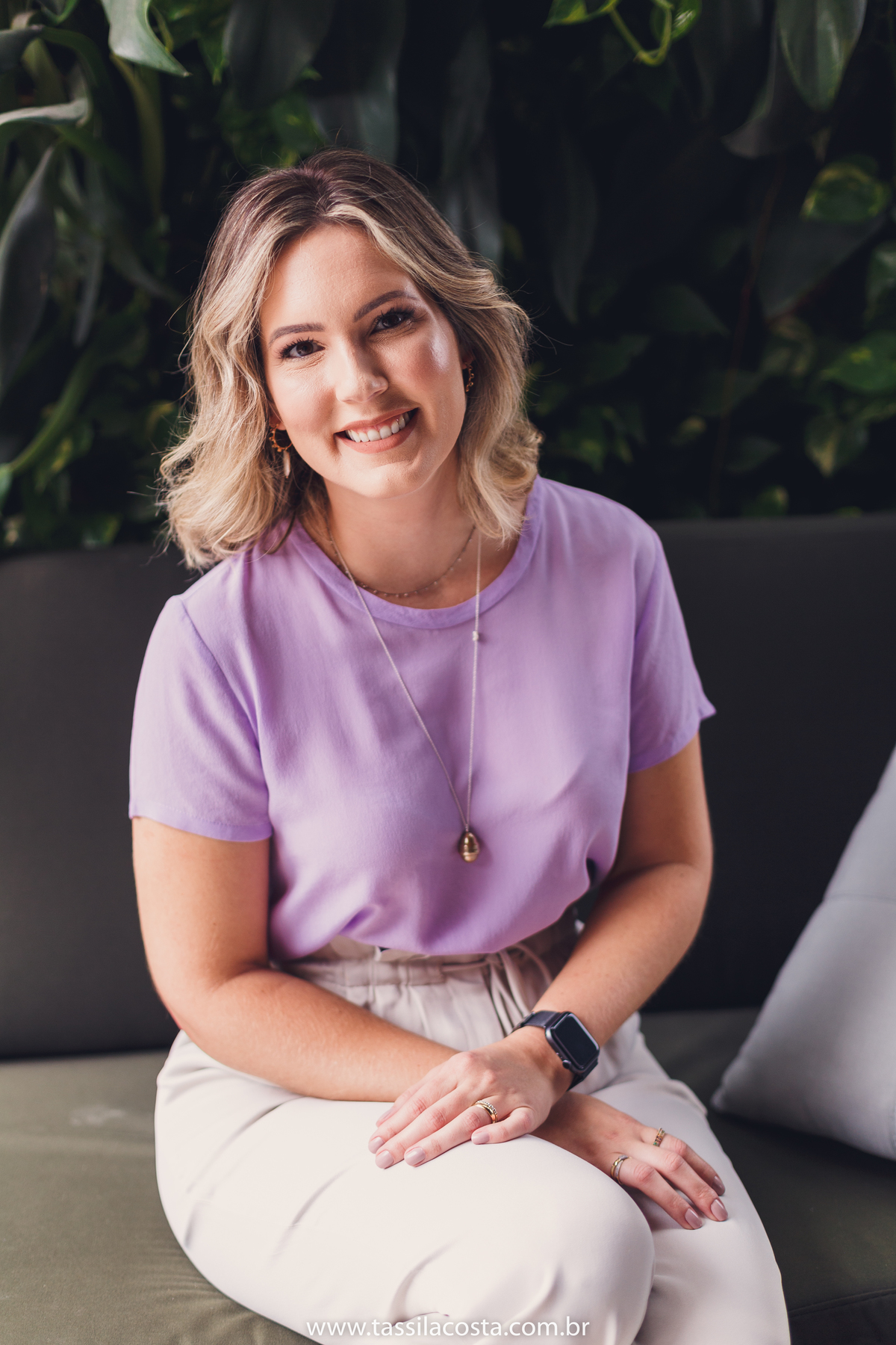 Fotos para atualização de portfólio, profissão consultoria de imagem, fotos para usar no Instagram, poses para consultoras de imagem, consultoria de imagem no ES, Tatiana Arruda, fotos para atualizar o instagram, Vila Velha 