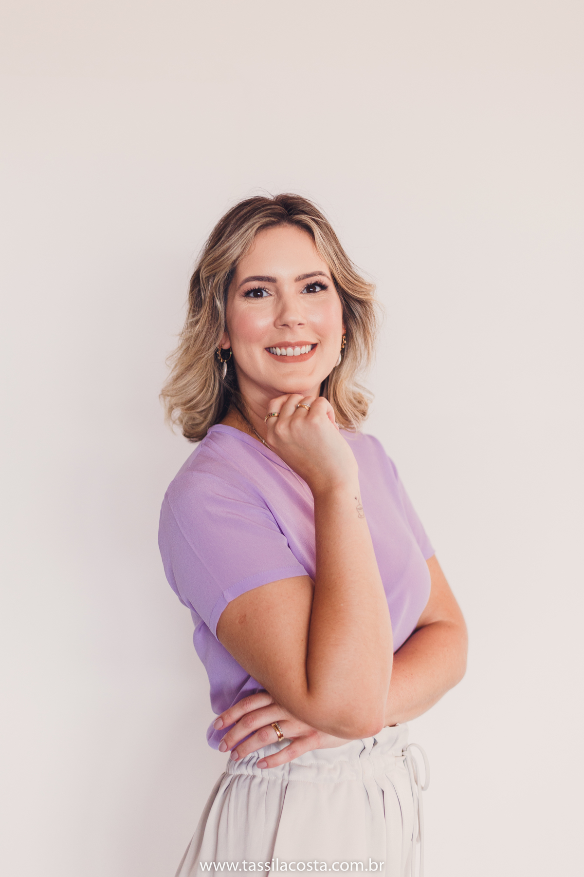 Fotos para atualização de portfólio, profissão consultoria de imagem, fotos para usar no Instagram, poses para consultoras de imagem, consultoria de imagem no ES, Tatiana Arruda, fotos para atualizar o instagram, Vila Velha 