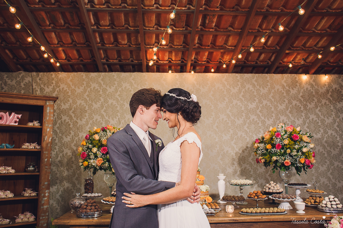 fotos de inspiração para casamento na praia, durante o dia, em Serra ES, Manguinhos, fotos de casamento dos sonhos na praia, Mayara e Allan, casamento durante a luz do dia, fotos de casamento na praia