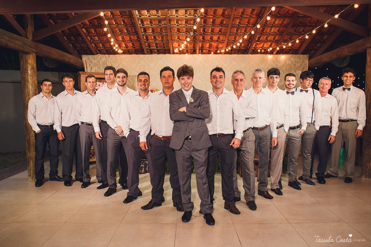 fotos de inspiração para casamento na praia, durante o dia, em Serra ES, Manguinhos, fotos de casamento dos sonhos na praia, Mayara e Allan, casamento durante a luz do dia, fotos de casamento na praia