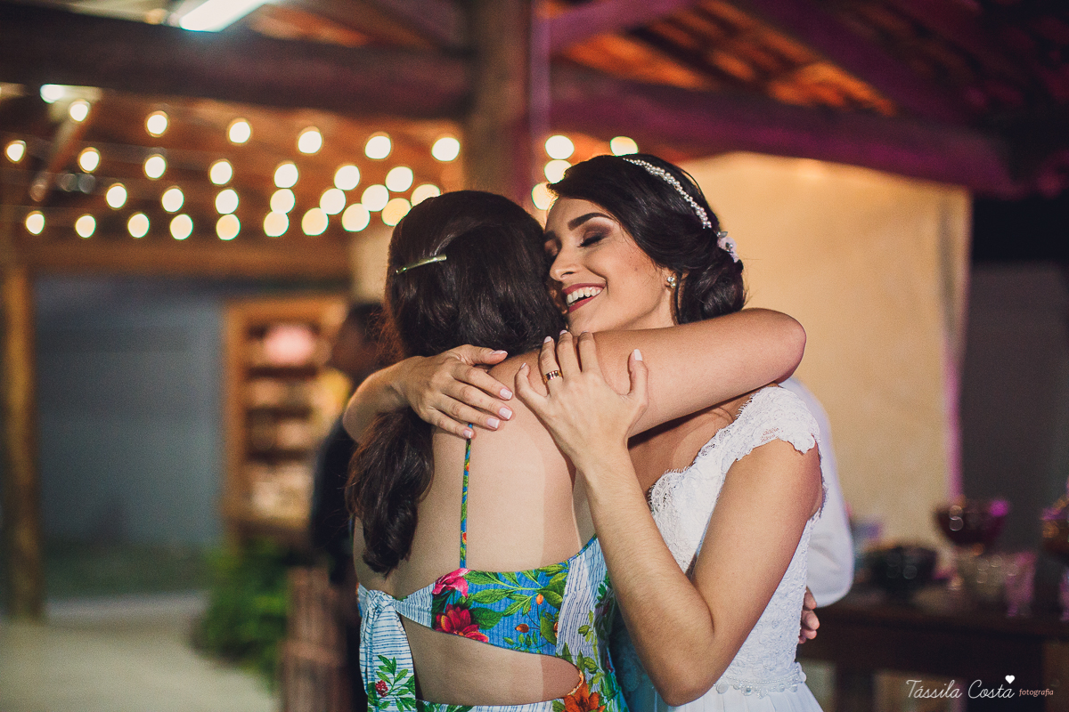 fotos de inspiração para casamento na praia, durante o dia, em Serra ES, Manguinhos, fotos de casamento dos sonhos na praia, Mayara e Allan, casamento durante a luz do dia, fotos de casamento na praia