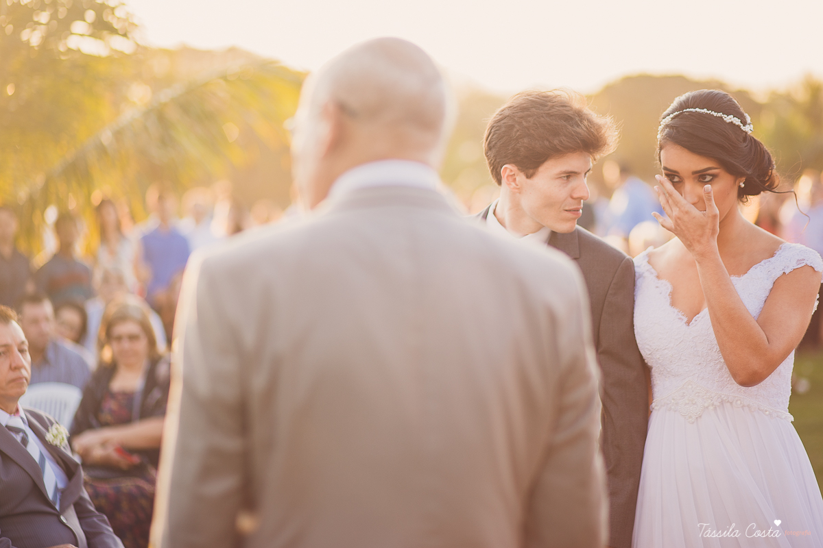 fotos de inspiração para casamento na praia, durante o dia, em Serra ES, Manguinhos, fotos de casamento dos sonhos na praia, Mayara e Allan, casamento durante a luz do dia, fotos de casamento na praia