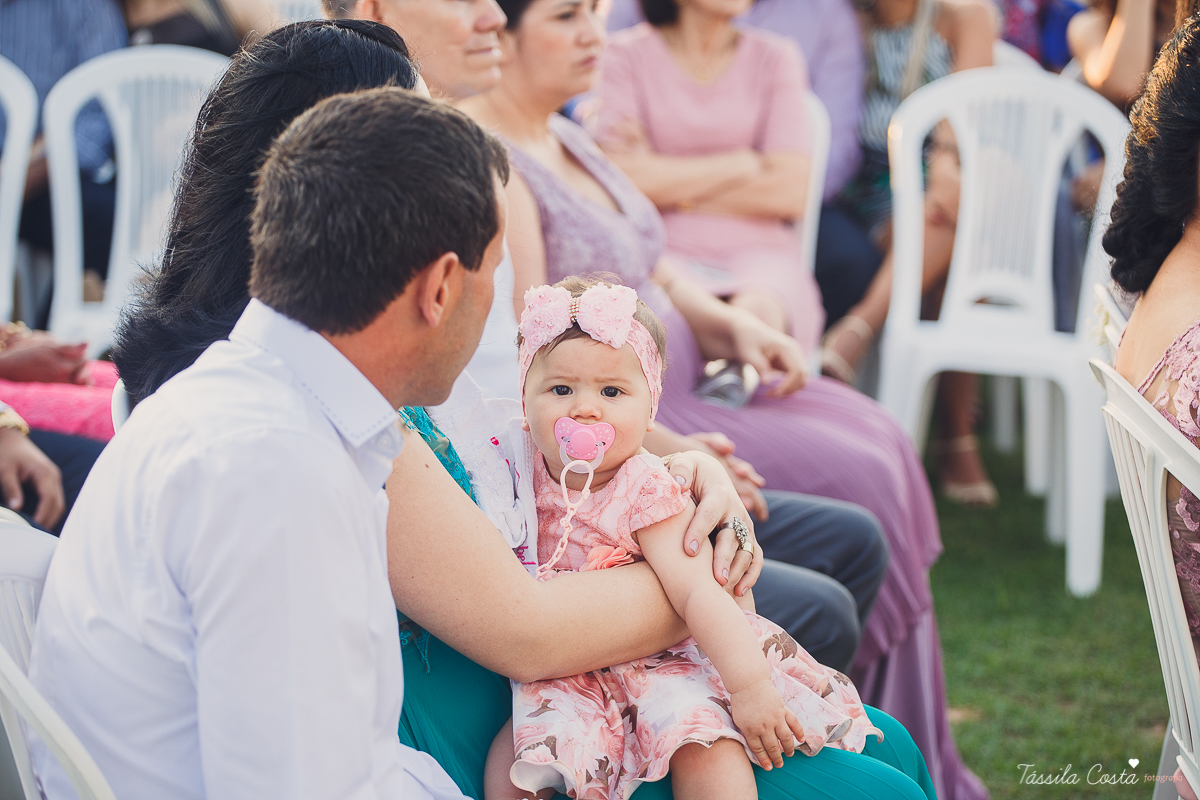 fotos de inspiração para casamento na praia, durante o dia, em Serra ES, Manguinhos, fotos de casamento dos sonhos na praia, Mayara e Allan, casamento durante a luz do dia, fotos de casamento na praia