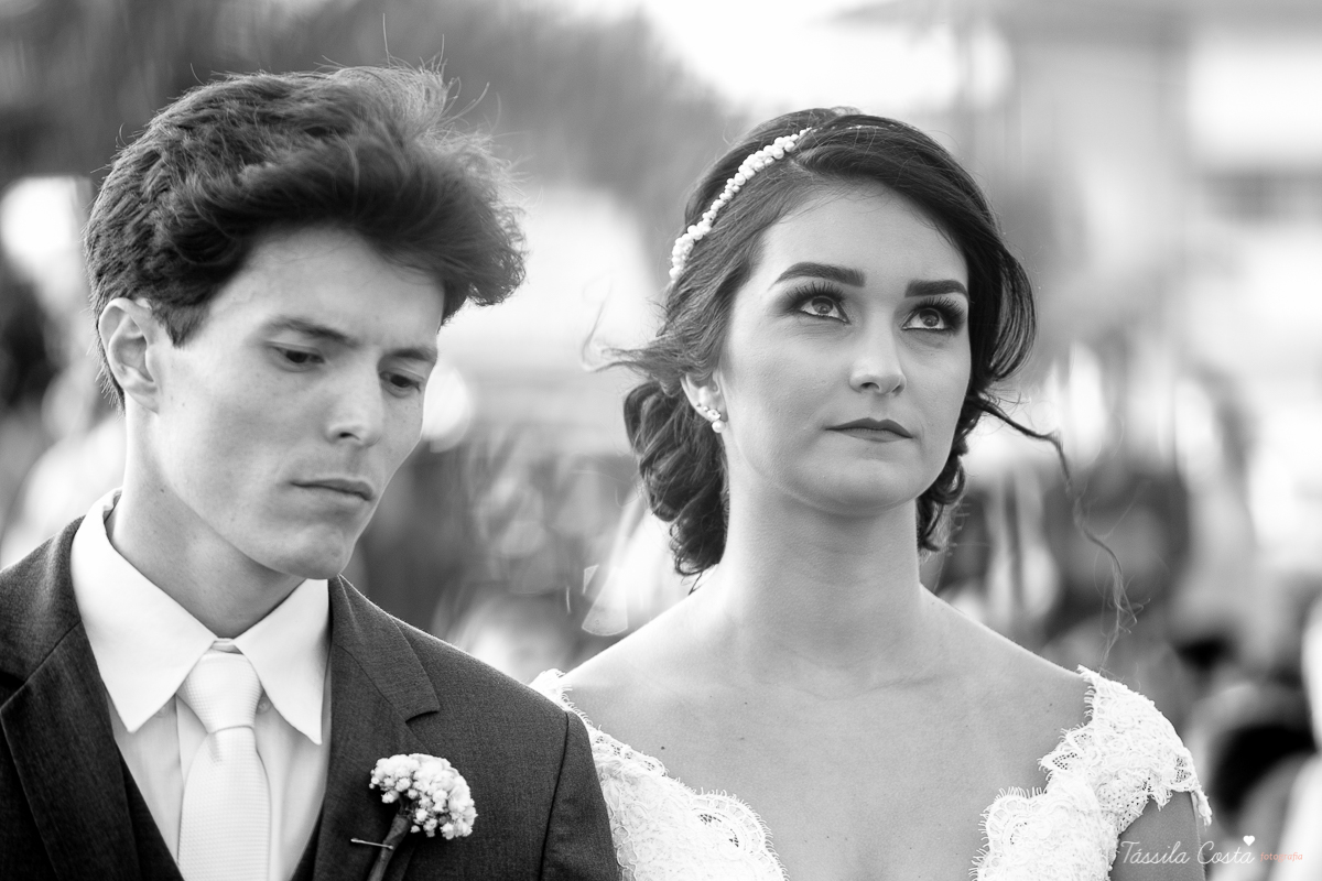 fotos de inspiração para casamento na praia, durante o dia, em Serra ES, Manguinhos, fotos de casamento dos sonhos na praia, Mayara e Allan, casamento durante a luz do dia, fotos de casamento na praia