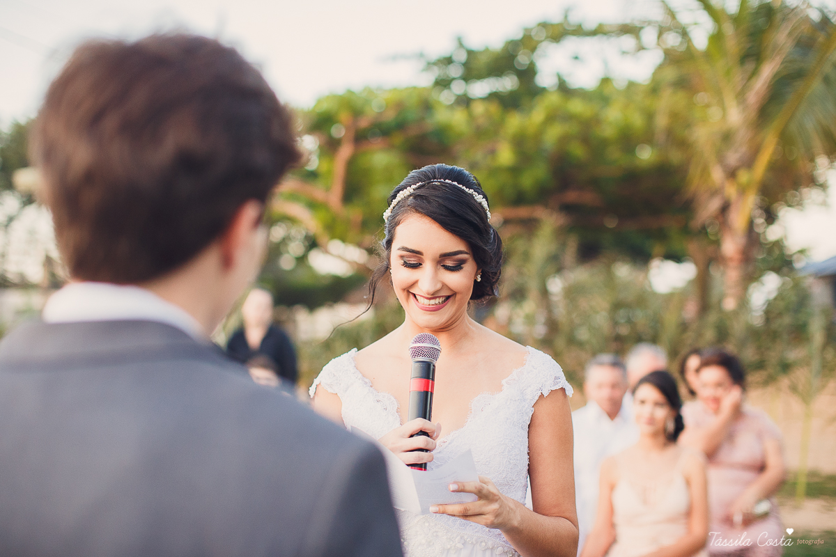 fotos de inspiração para casamento na praia, durante o dia, em Serra ES, Manguinhos, fotos de casamento dos sonhos na praia, Mayara e Allan, casamento durante a luz do dia, fotos de casamento na praia