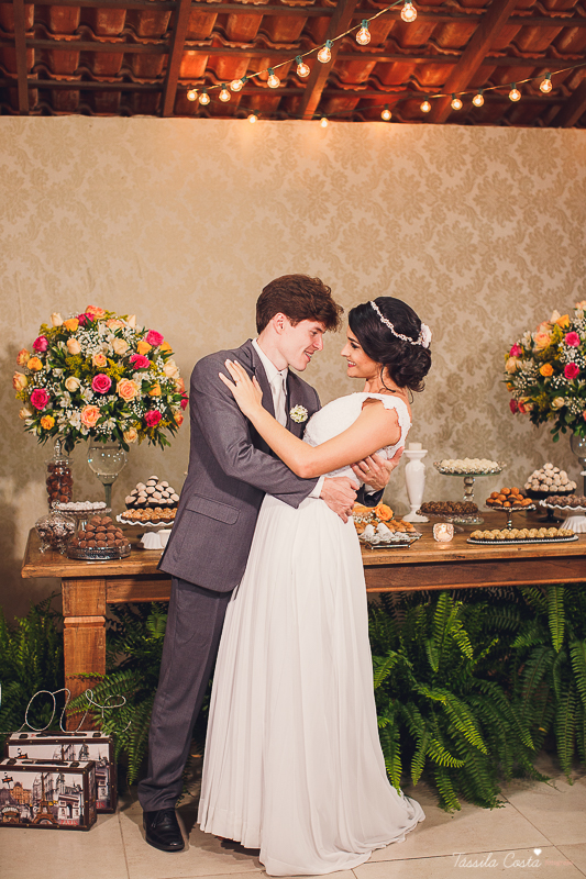 fotos de inspiração para casamento na praia, durante o dia, em Serra ES, Manguinhos, fotos de casamento dos sonhos na praia, Mayara e Allan, casamento durante a luz do dia, fotos de casamento na praia