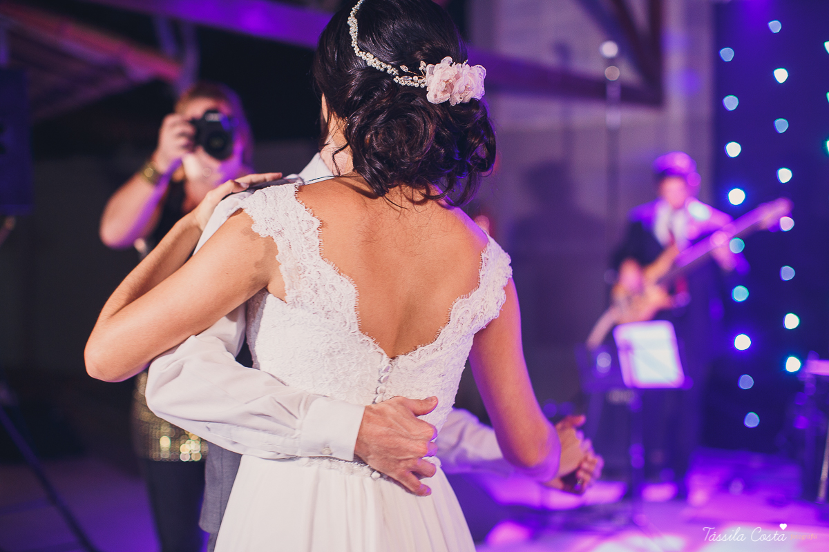 fotos de inspiração para casamento na praia, durante o dia, em Serra ES, Manguinhos, fotos de casamento dos sonhos na praia, Mayara e Allan, casamento durante a luz do dia, fotos de casamento na praia