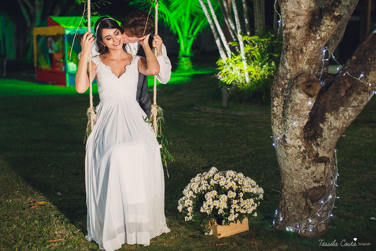 fotos de inspiração para casamento na praia, durante o dia, em Serra ES, Manguinhos, fotos de casamento dos sonhos na praia, Mayara e Allan, casamento durante a luz do dia, fotos de casamento na praia