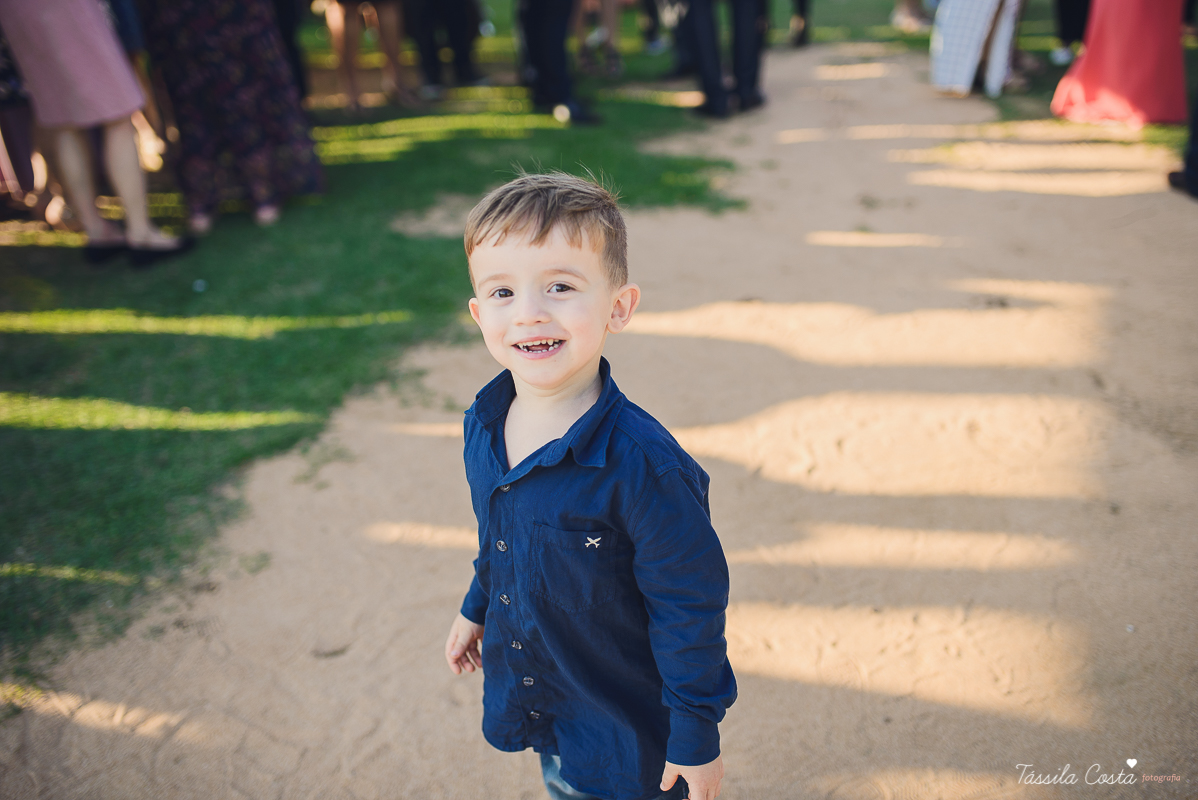 fotos de inspiração para casamento na praia, durante o dia, em Serra ES, Manguinhos, fotos de casamento dos sonhos na praia, Mayara e Allan, casamento durante a luz do dia, fotos de casamento na praia