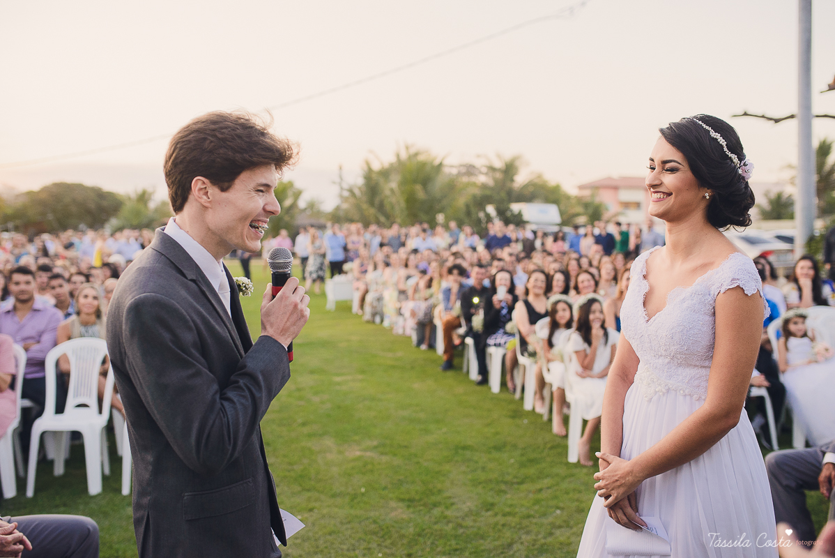 fotos de inspiração para casamento na praia, durante o dia, em Serra ES, Manguinhos, fotos de casamento dos sonhos na praia, Mayara e Allan, casamento durante a luz do dia, fotos de casamento na praia